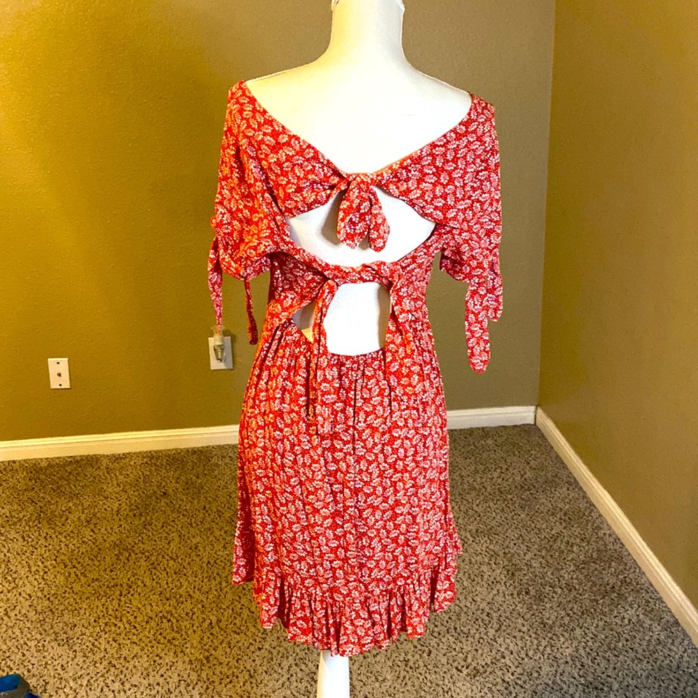 Olivaceous red summer dress.